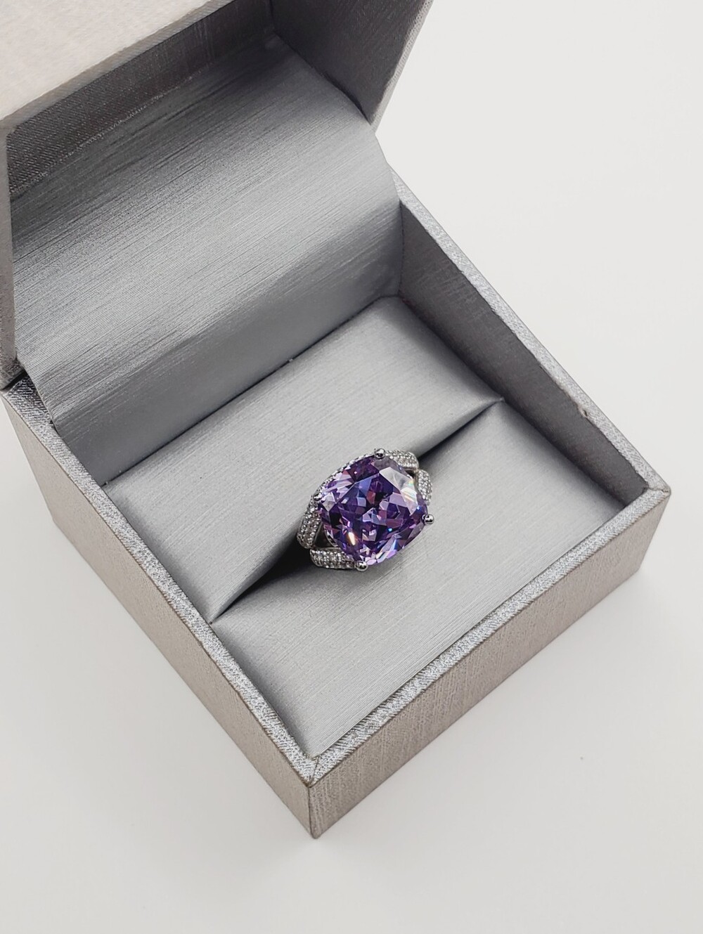 9.5 Carat Lavendar Cushion Cut Solitaire Ring - Rhodium Over 925 Sterling Silver - Picture 11 of 11